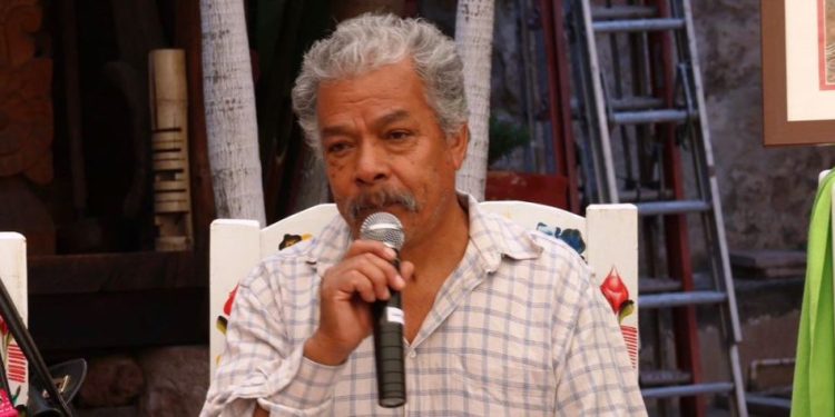 Las mejores piezas de alfarería, cantera y arte plumaria, de venta en el Instituto del Artesano