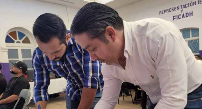 Eder López oficializa su candidatura por el Distrito 10 Morelia