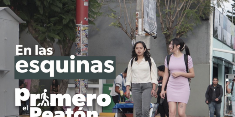 Automovilista, toma precauciones en este regreso a clases, recuerda que el peatón es primero