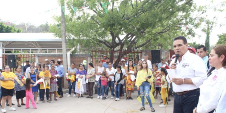 Cerrar filas para lograr el cambio: Silvano Aureoles