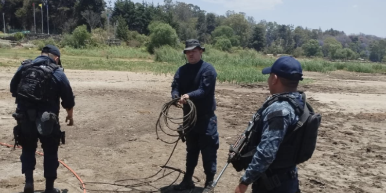Deshabilita Guardia Civil megatoma ilegal para el huachicoleo de agua en el lago de Pátzcuaro