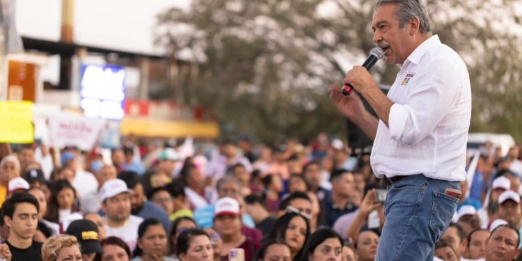 «Voto masivo por Morena», proclama Morón desde Lázaro Cárdenas