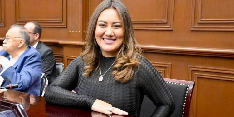 Hay que seguir fortaleciendo progresivamente el gasto en educación: Mónica Valdez