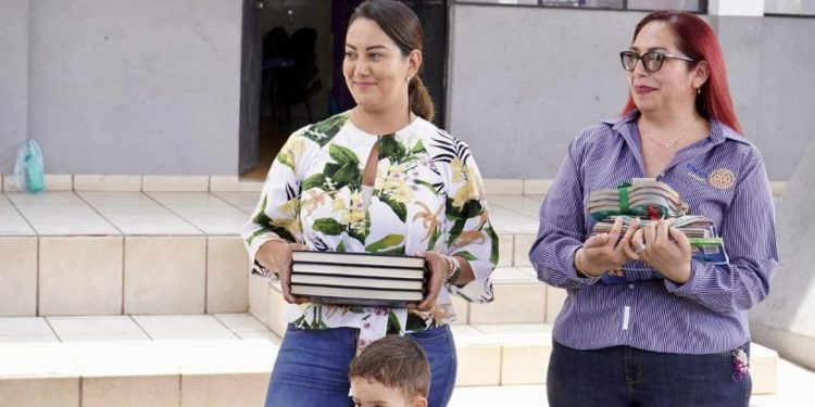 Lectura, vital para impulsar el desarrollo de la inteligencia y creatividad de niñas y niños: Mónica Valdez