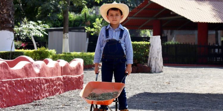 Vive la experiencia de ser granjero por un día en el Zoo de Morelia