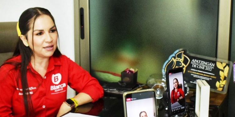 Ordenar Apatzingán, será una causa común con el pueblo: Blanca Álvarez