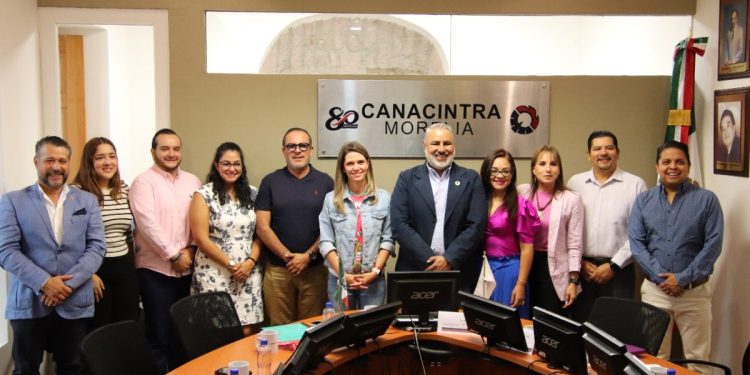 Daniela De Los Santos aborda temas clave con CANACINTRA Morelia