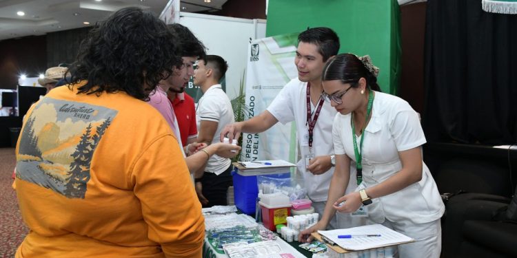Si visitas el Festival de Origen acude al estand del IMSS; ofrece vacunas y asesoría