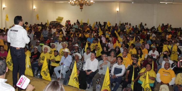 Silvano pide voto consciente por el bien de México, más allá de colores y perfiles
