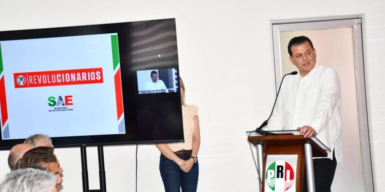 No es lo mismo el derecho que el privilegio: Memo Valencia