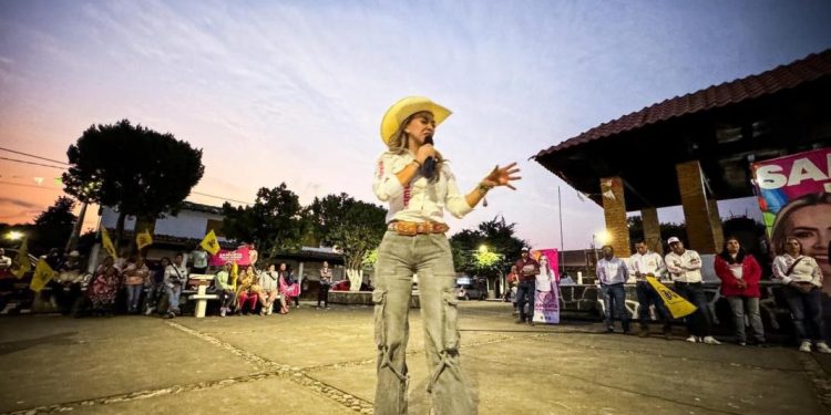 Como hija de Pátzcuaro defenderé la dignidad de nuestra tierra: Samanta Flores