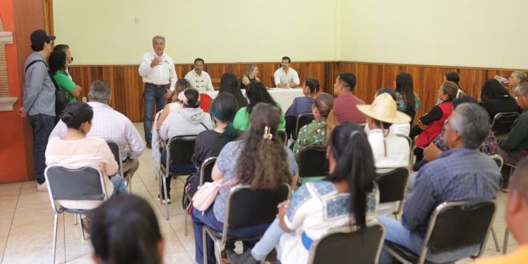 Comunidades purépechas de la región lacustre de Pátzcuaro se suman a Raúl Morón