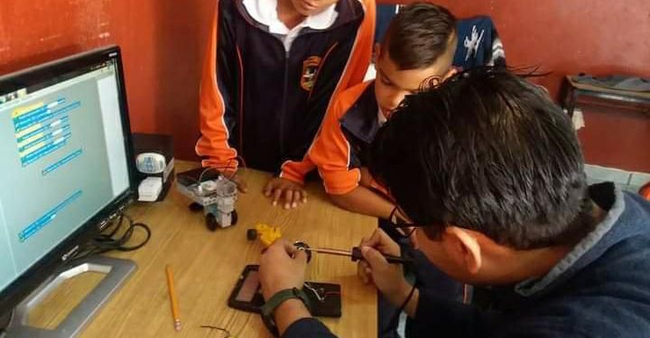 Educar es un acto de amor, reflexiona José Luis Beltrán, destacado maestro michoacano