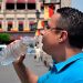 Conoce estas claves de la SSM para mantenerte hidratado durante la onda de calor