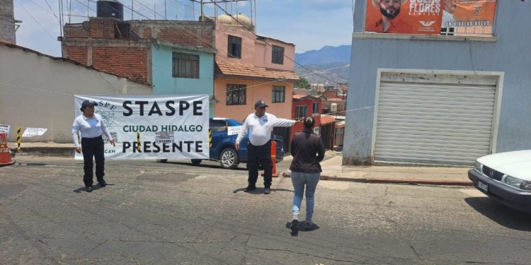 Estos son los municipios de Michoacán donde se registran bloqueos viales