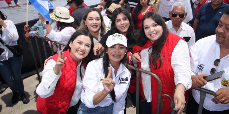 Vamos caminando sin miedo para recuperar a México: Araceli Saucedo