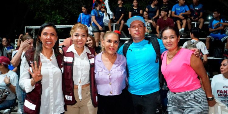 Desde la presidencia municipal, Fanny Arreola, impulsará la liga municipal de voleibol en Apatzingán.