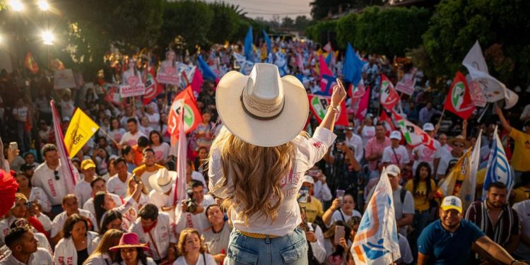 Arrasa Samanta Flores en cierre de campaña; 5 mil voluntades del municipio la respaldaron