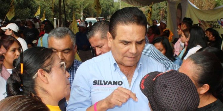 Necesario el equilibrio de fuerzas políticas en las Cámaras: Silvano Aureoles