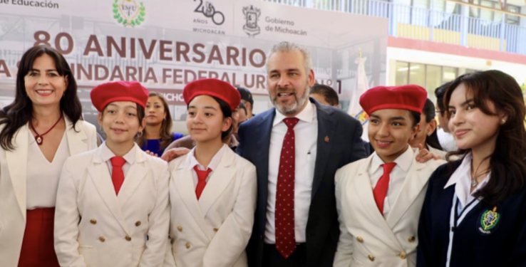 Bedolla convoca a docentes a seguir sin paros por segundo año consecutivo