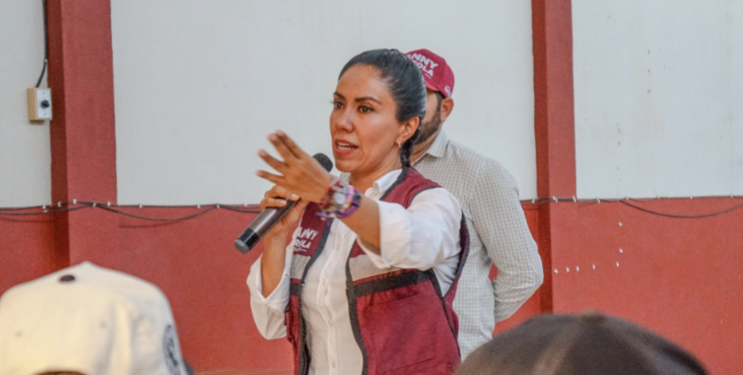 Trabajaremos de la mano con los jóvenes de Apatzingán y juntos lograremos transformar este municipio.