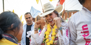 ¡Pátzcuaro tiene voz y se pronuncia por Samanta Flores para alcaldesa!