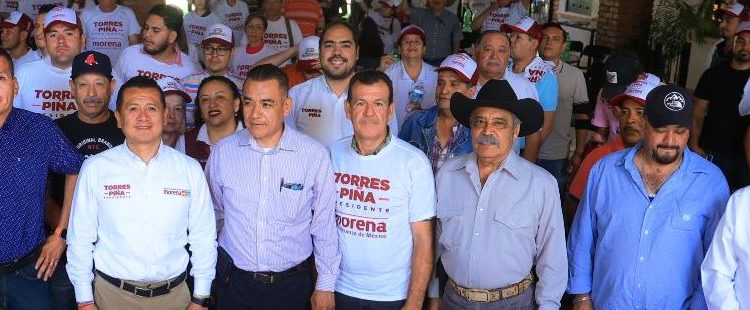 Líderes transportistas cierran filas con Torres Piña rumbo a Palacio Municipal