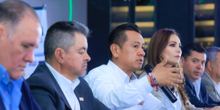 Torres Piña impulsa alianza con empresarios para reactivar economía en Morelia