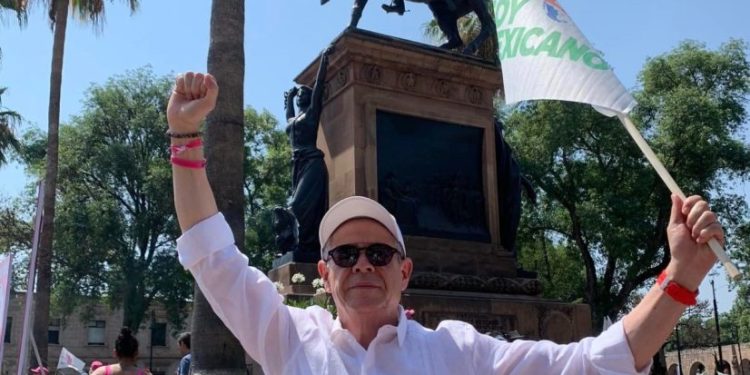 Llama Hernández Peña a defender la democracia y apoyar a Xóchitl Gálvez Ruiz