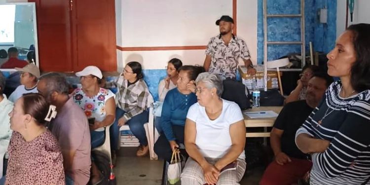 Se preparan productores y autoridades para reforestar la cuenca de Cuitzeo