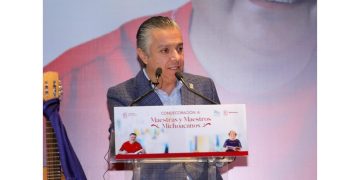 Gobierno de Michoacán garantiza respaldo al magisterio: Luis Navarro