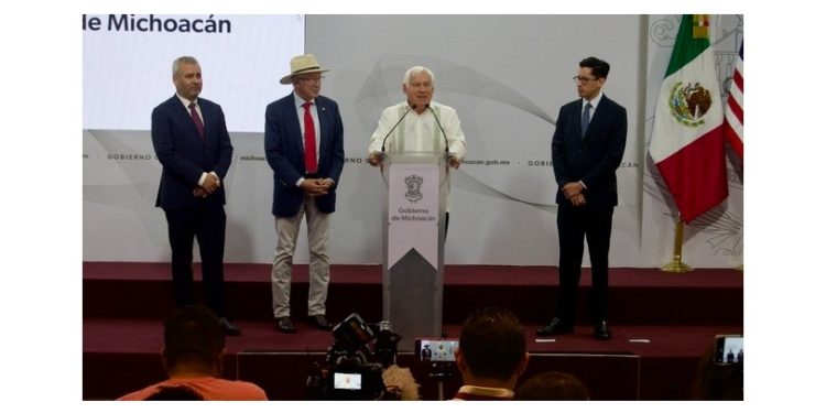 Propone Agricultura inspección mexicana para exportaciones de aguacate y mango a EU