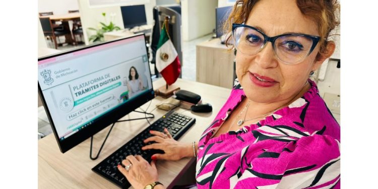 De tardar 7 meses, resuelve trámites en solo 30 días con plataforma digital de la SEE