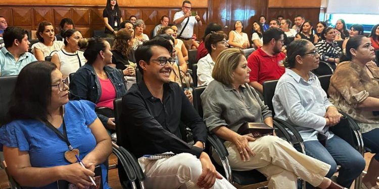 Michoacán respalda al sector turístico para mejorar sus servicios