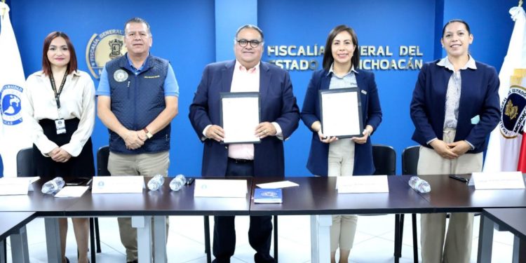 Establecen FGE y UNICLA Maravatío convenio de colaboración basado en la vinculación académica