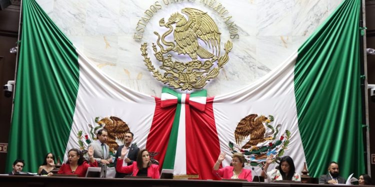 Aprueba 75 Legislatura Convocatoria para elegir merecedor de la Condecoración “Suprema Junta Nacional Americana”