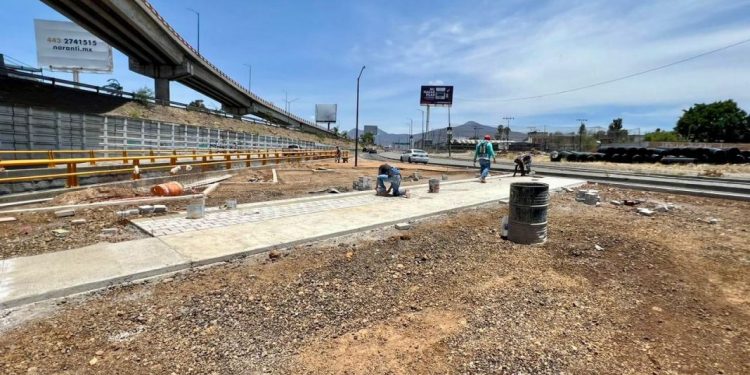 Avanzan obras en bajopuente de salida a Salamanca; se beneficiarán 8 mil morelianos: Sedum