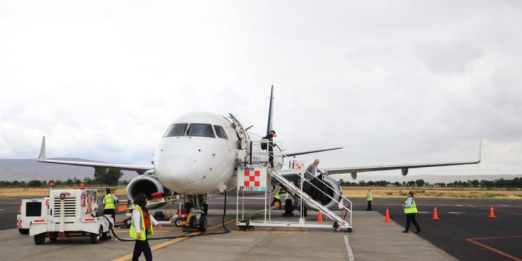 Celebra Alfonso Martínez, regreso de vuelos directos CDMX-Morelia