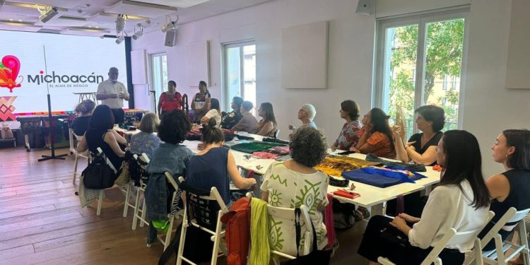 Aprueban diputados en comisiones permiso menstrual para trabajadoras