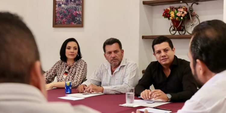 Aprueban diputados en comisiones permiso menstrual para trabajadoras