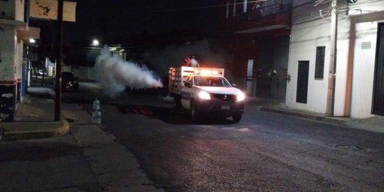 Suman 20 colonias las fumigadas contra el dengue por el Gobierno de Morelia