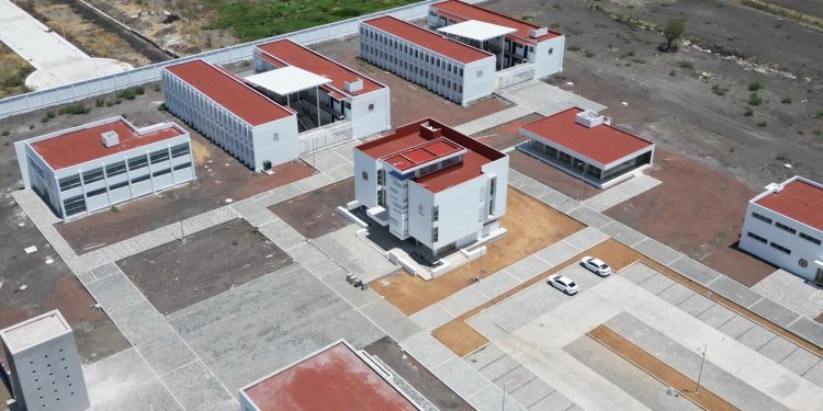 Tras 12 años de abandono, Gobierno estatal rescata campus Zamora de la UMSNH