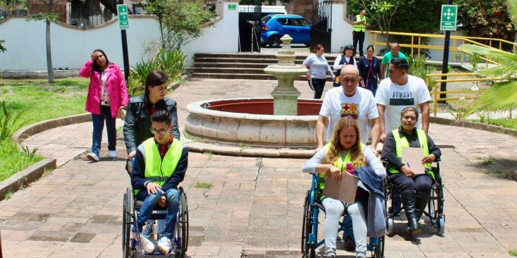 Revisa Sedum que edificios públicos tengan accesos para personas con discapacidad