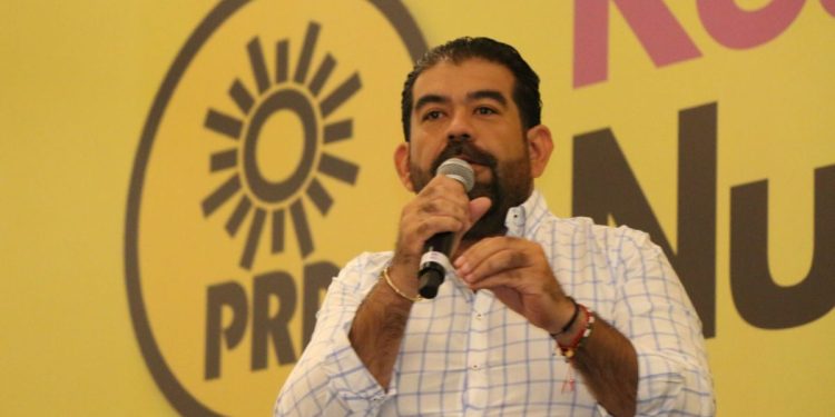 Diputado Francisco Huacus Exhorta a Diálogo Amplio para Fortalecer al PRD en Michoacán