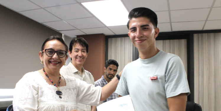 Eligen a 5 estudiantes de la UTM para participar en programa de tecnología en Japón