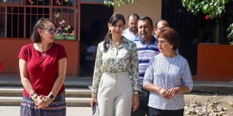 Se mejoran 150 escuelas del estado con más de 240 mdp: SEE