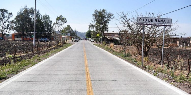 Renovó SCOP caminos que comunican a poblaciones de región Lerma-Chapala