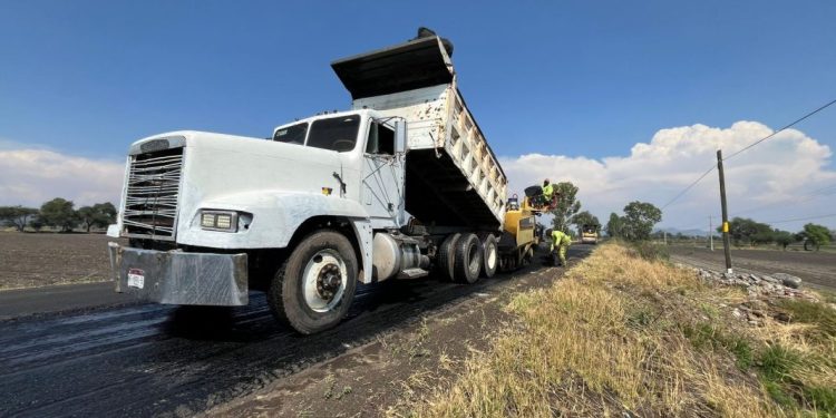 Rehabilitación de carretera La Cinta-Santa Ana Maya con avance del 50 %
