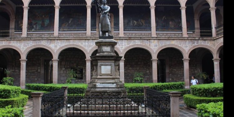 Gobierno estatal da mantenimiento a 6 preparatorias de la UMSNH