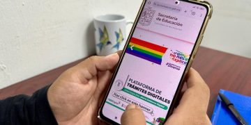 Miles de docentes de la Costa evitan traslado hasta Morelia con trámites digitales